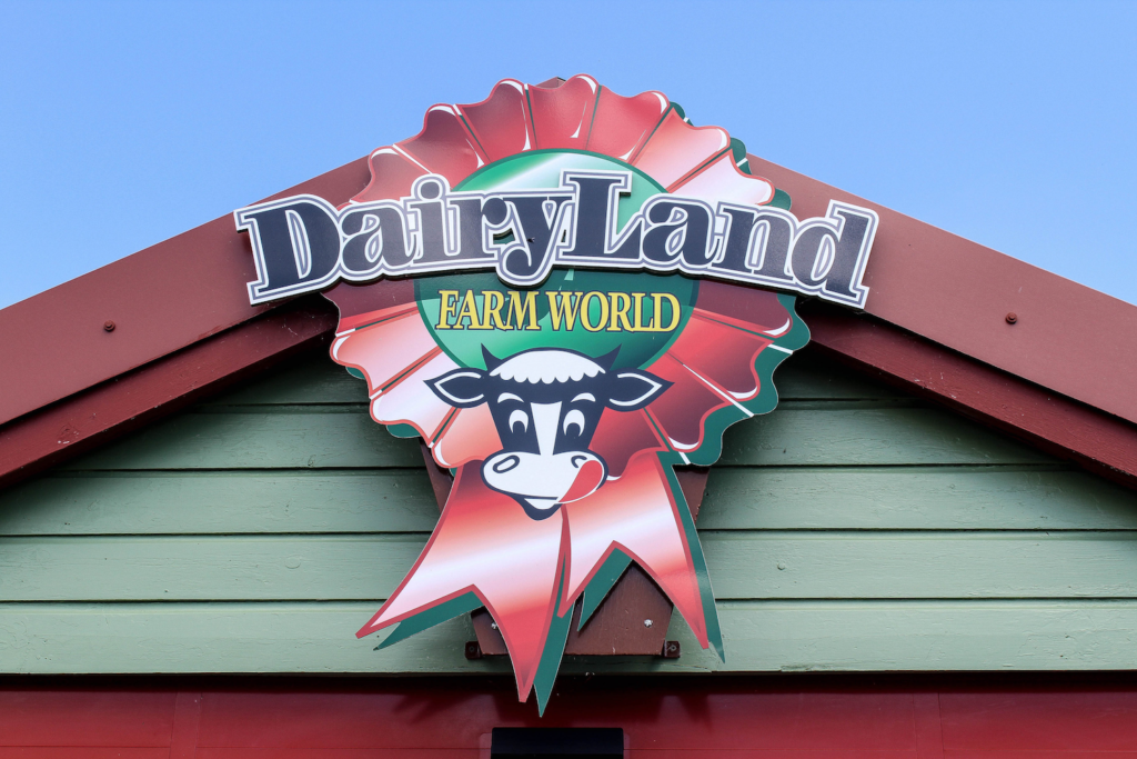 Dairyland Farm World